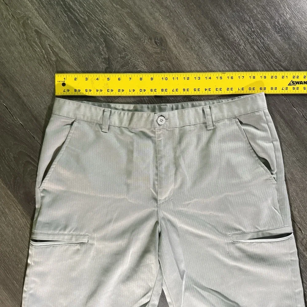 IZOD Golf Gray Straight Shorts Men's Size 38